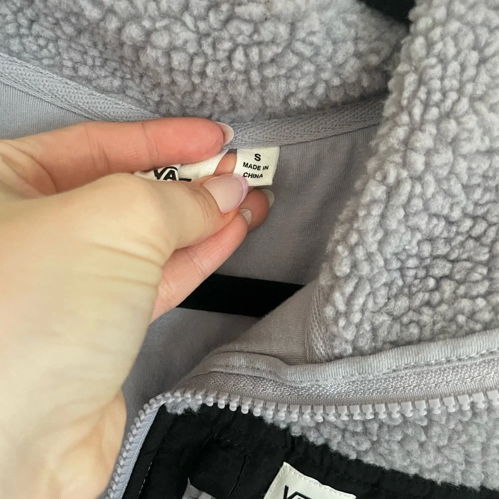 Vans Heather Gray and Black Sherpa Sweater - Picture 5 of 7